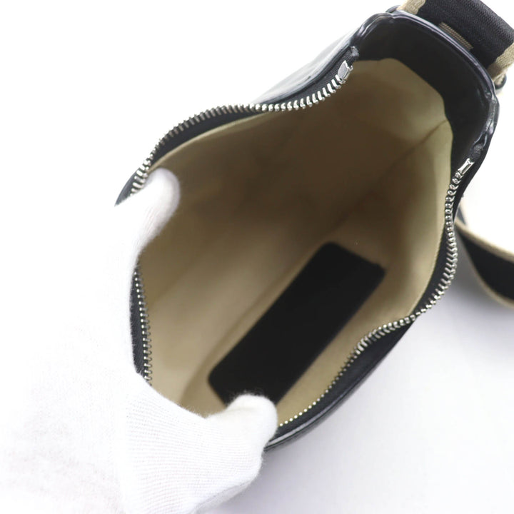 素晴らしい MARNI ショルダーバッグ ブラックレザー レディース SBMP0128U0