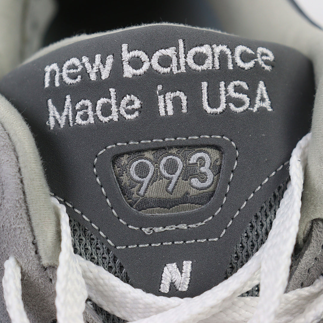 Pristine NEW BALANCE sneakers with logo patch gray Synthetic fiber mens 28.5