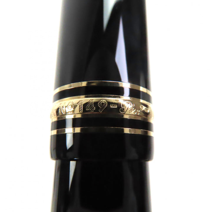 Great MONTBLANC fountain pen Meisterstück 149 white star Black gold 18K mens