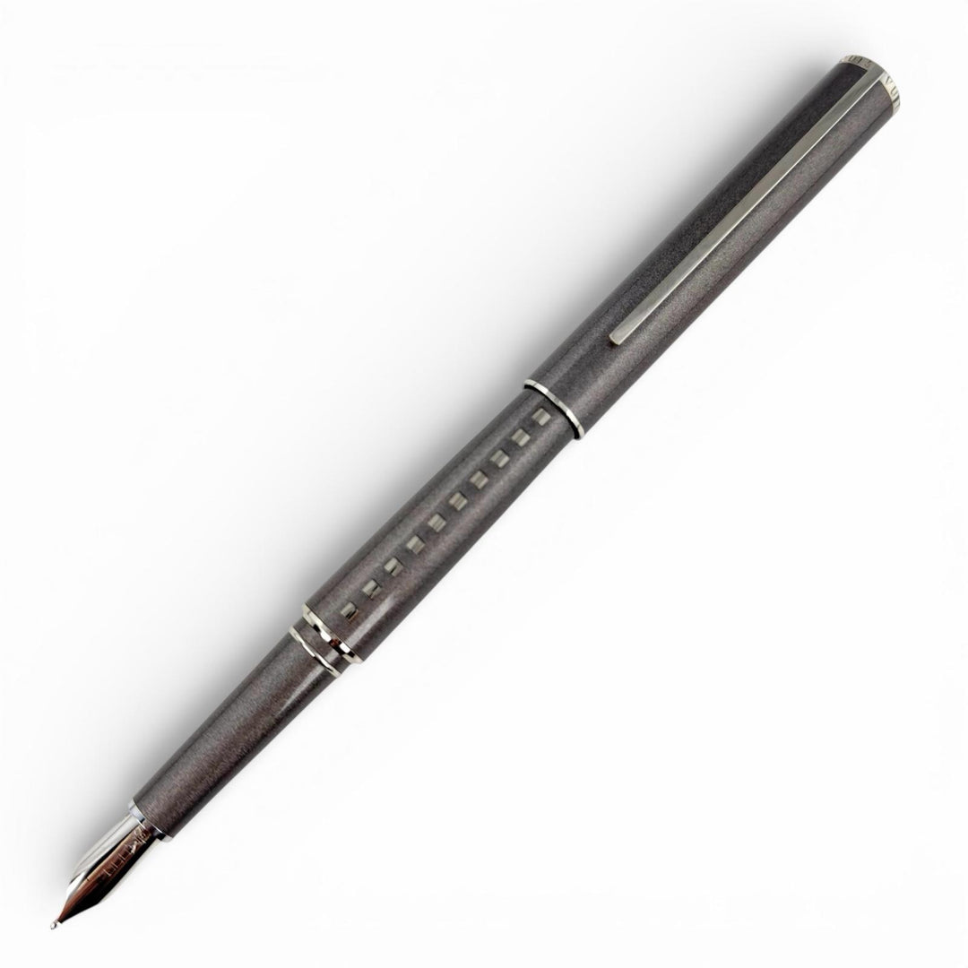 Great LOUIS VUITTON fountain pen Jetligne Metallic gray 18K mens N79258