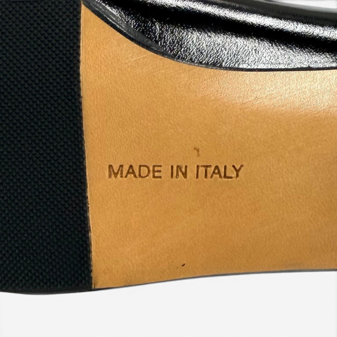 Pristine Salvatore Ferragamo pumps Vala Logo Metal Ribbon Leather black 6