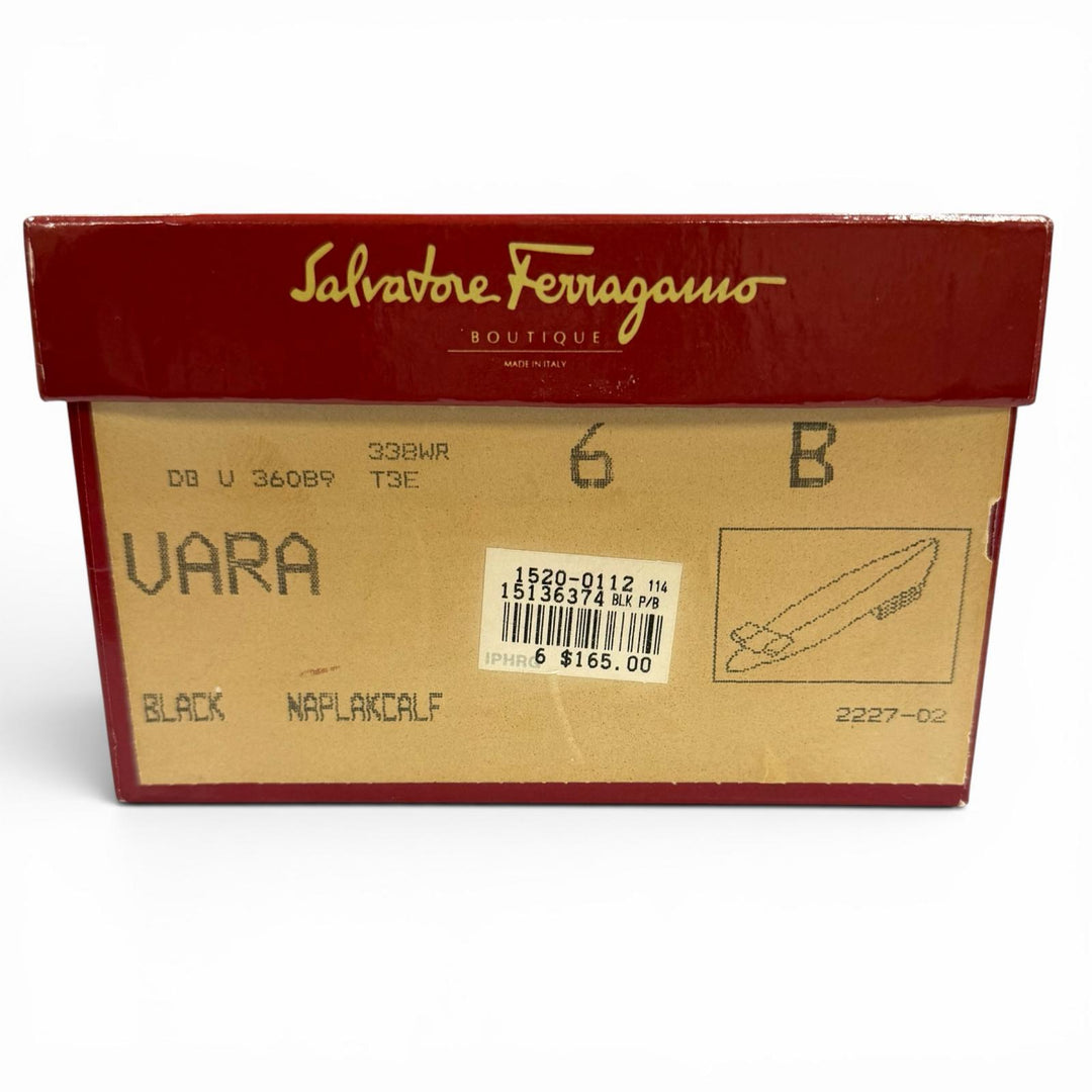 Pristine Salvatore Ferragamo pumps Vala Logo Metal Ribbon Leather black 6