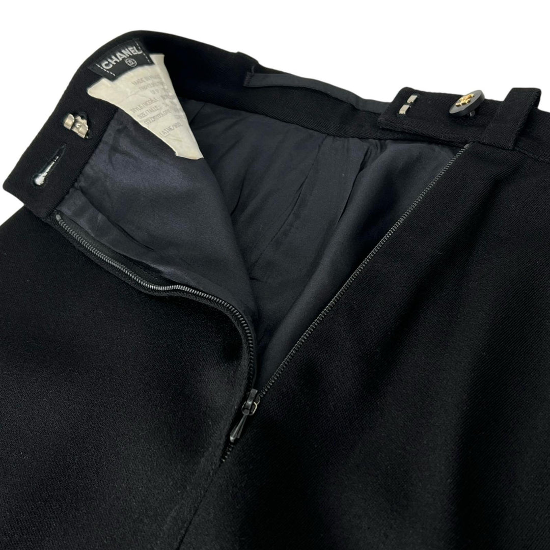 Great CHANEL skirt COCO Mark button black wool Women 36