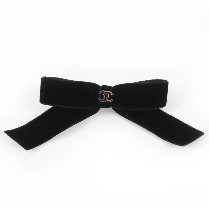 Excellent CHANEL hair accessory COCO Mark Ribbon Velvet Barrette black Women 22B