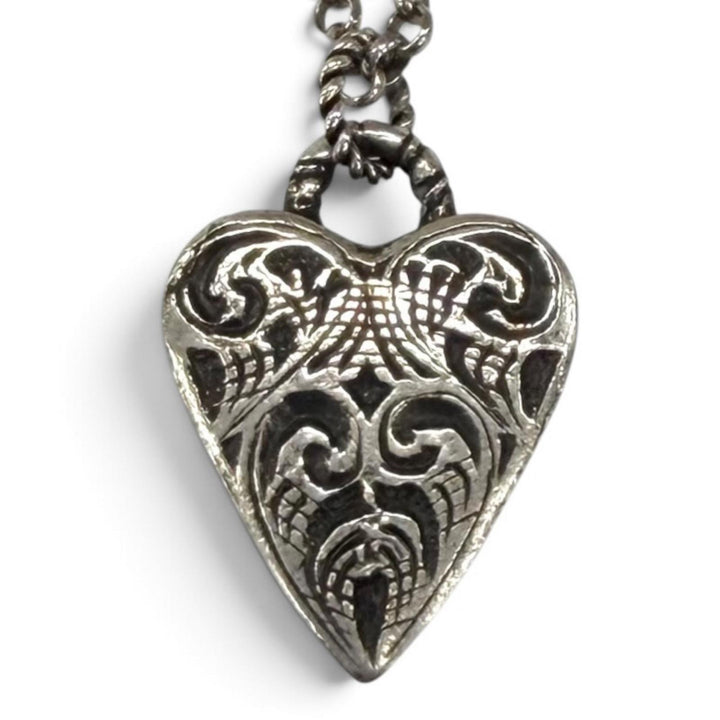 Great GUCCI Necklace Engraved heart charm Silver AG925 Women 678907