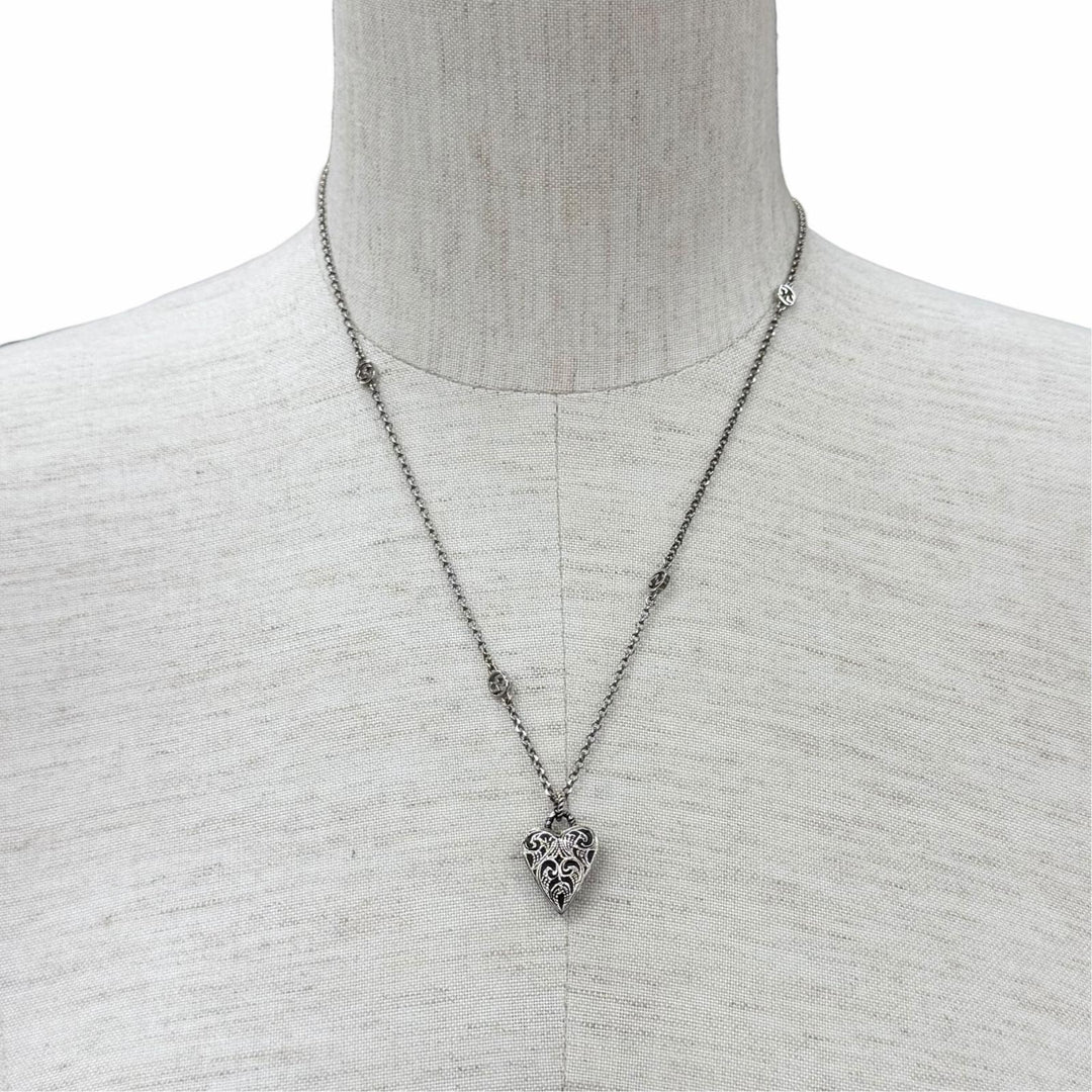 Great GUCCI Necklace Engraved heart charm Silver AG925 Women 678907