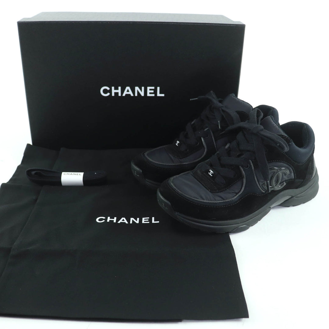 素晴らしい CHANEL ローカット スニーカー COCO Mark ブラック スエード レザー 36 G34360