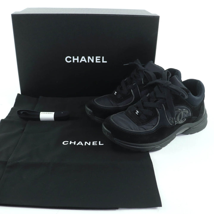 素晴らしい CHANEL ローカット スニーカー COCO Mark ブラック スエード レザー 36 G34360