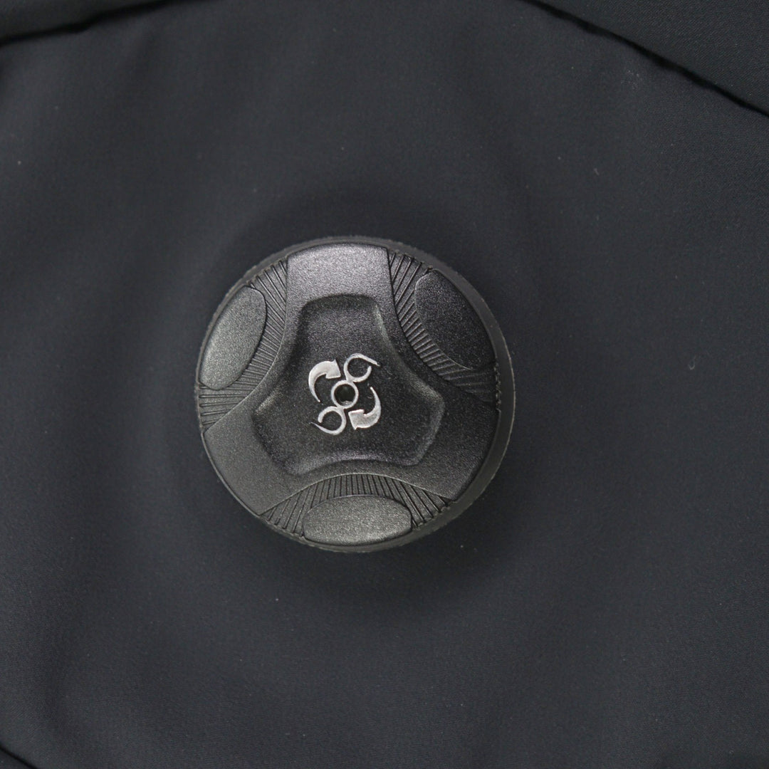 Very Good DESCENTE down coat black Nylon mens S DIA3673U