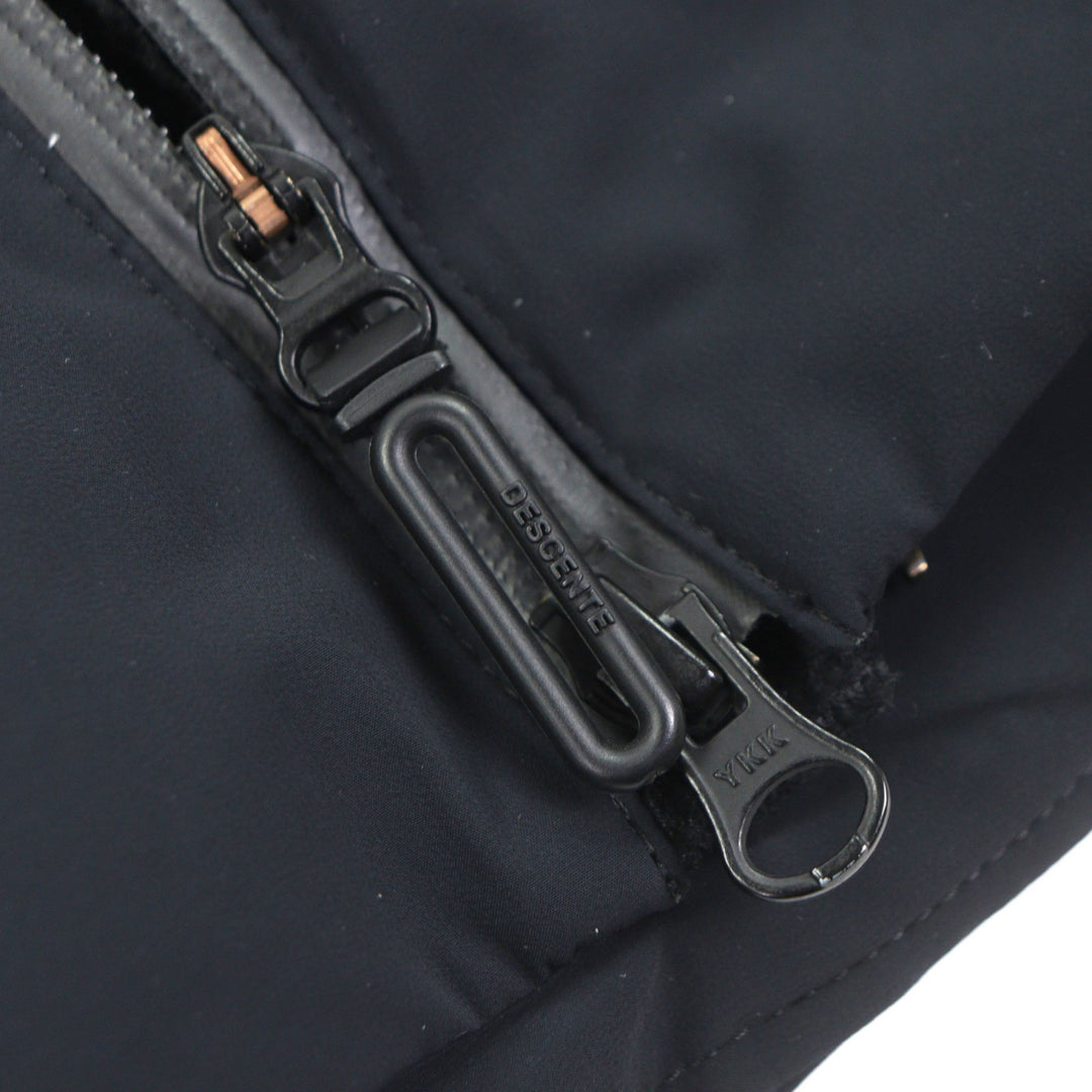 Very Good DESCENTE down coat black Nylon mens S DIA3673U