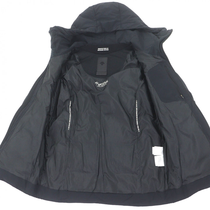 Very Good DESCENTE down coat black Nylon mens S DIA3673U