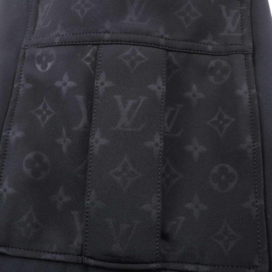 Excellent LOUIS VUITTON cargo pants Monogram detail black Women 36