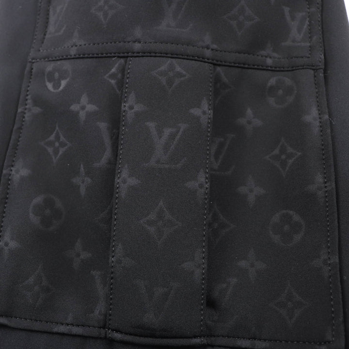 Excellent LOUIS VUITTON cargo pants Monogram detail black Women 36