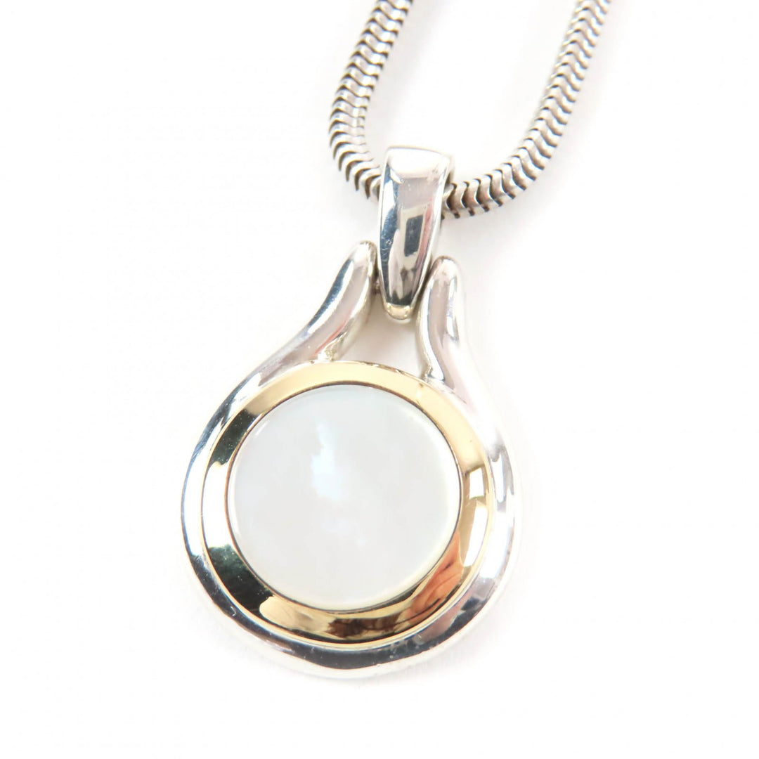Excellent TIFFANY&Co. Necklace Mother-of-pearl accents gold 925 Women