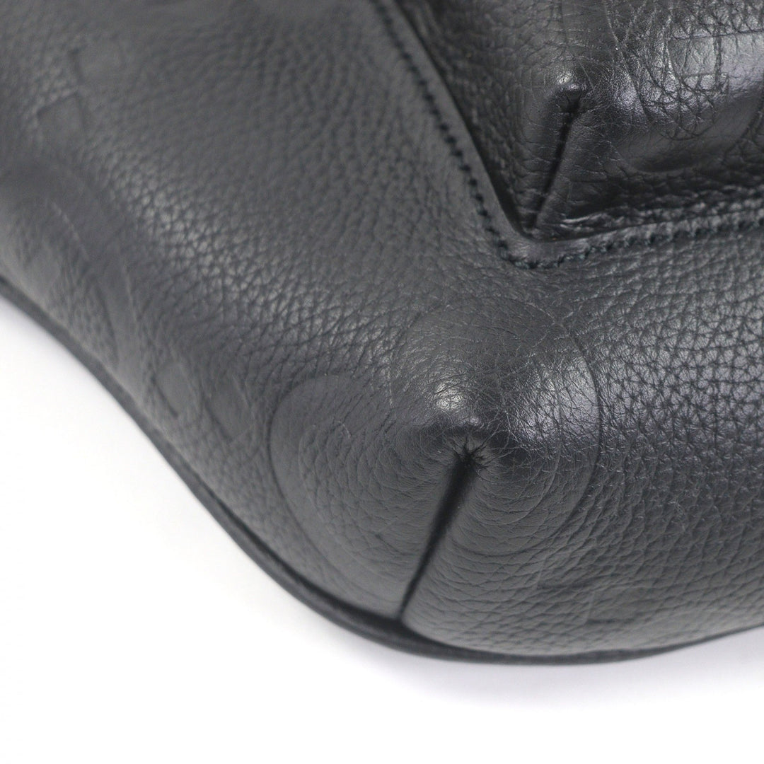 超赞的 GUCCI 斜挎包，超大号 GG 压纹腰包/斜挎包