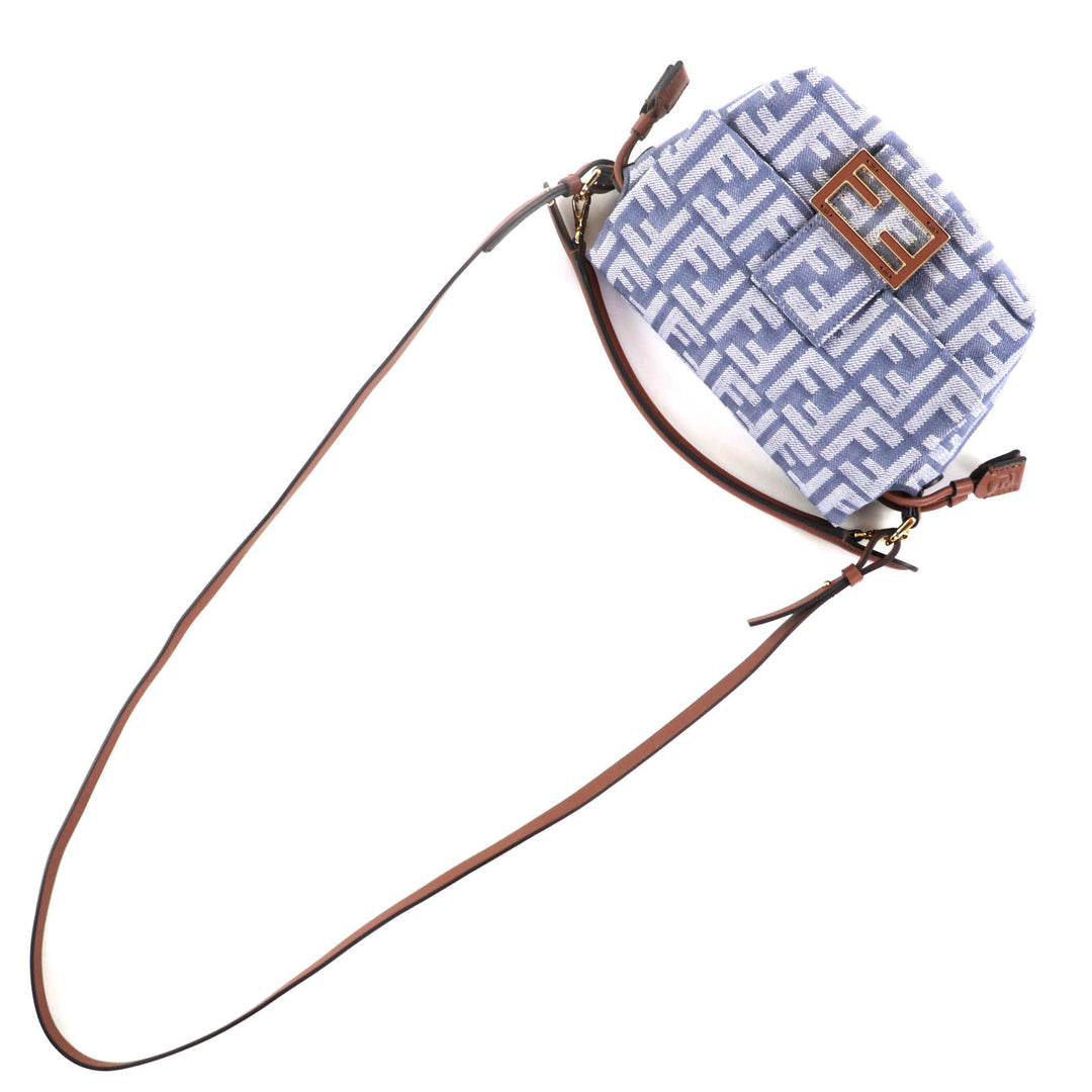 全新 FENDI Mamma Baguette 小号灰色牛仔布女士单肩包 8BS105