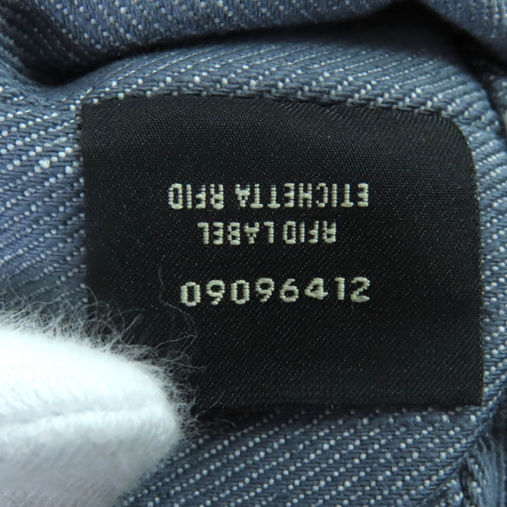 全新 FENDI Mamma Baguette 小号灰色牛仔布女士单肩包 8BS105