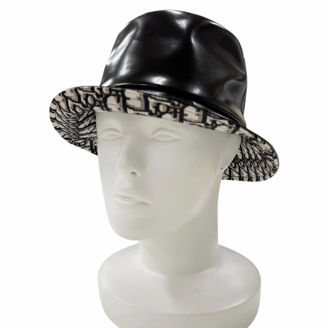 Excellent Christian Dior hat black Polyurethane Women 57 95TDD923G135