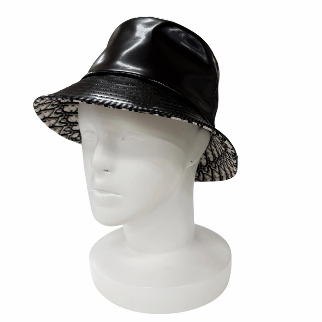 Excellent Christian Dior hat black Polyurethane Women 57 95TDD923G135