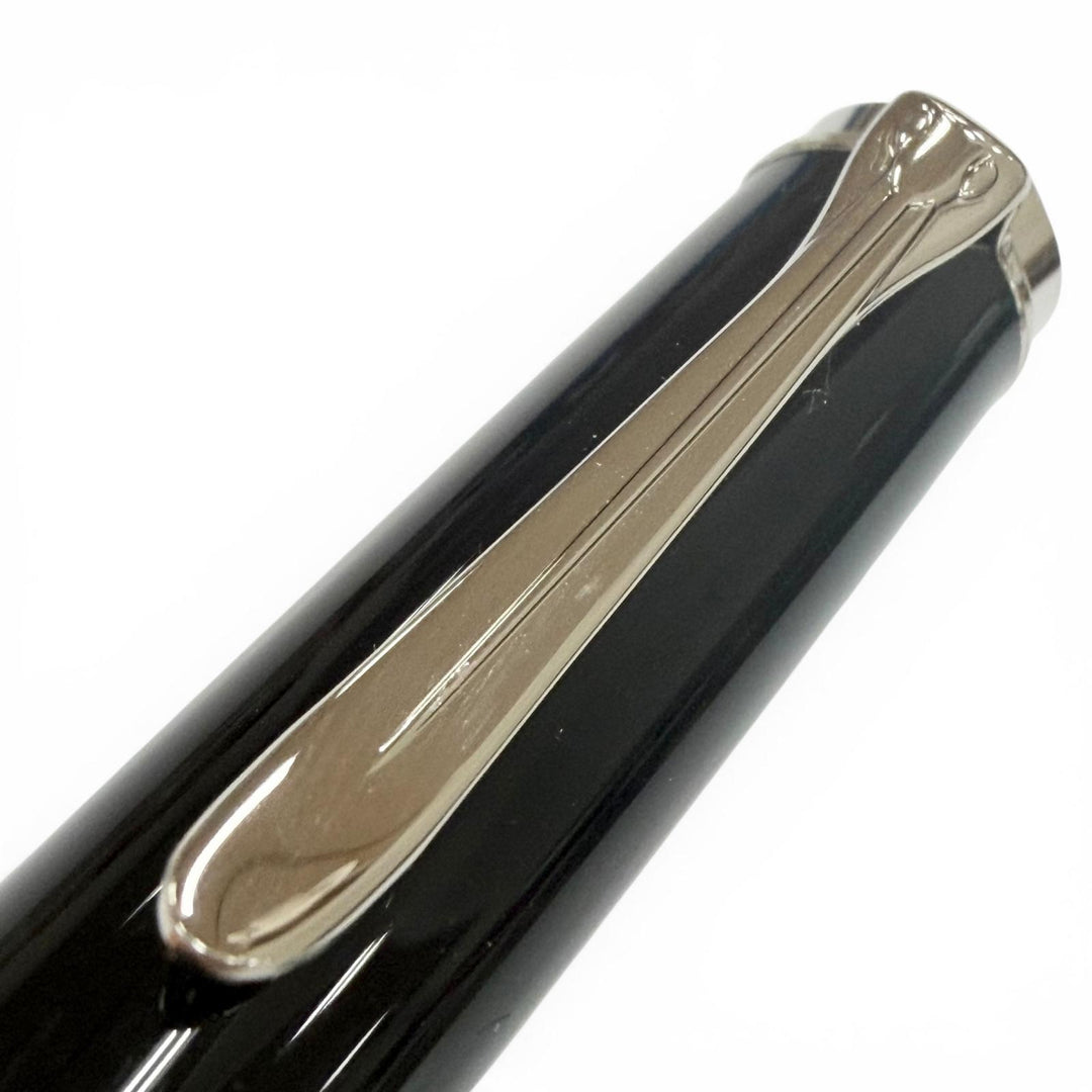 Excellent PERIKAN fountain pen Sovereign stripe black 14K mens M405
