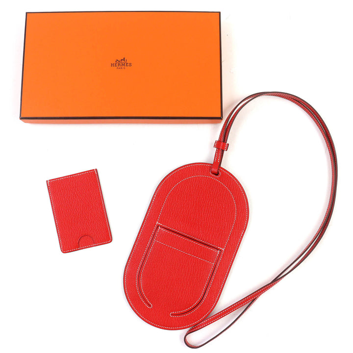 Great HERMES In the Loop To Go GM Mobile phone case with card case Shave
