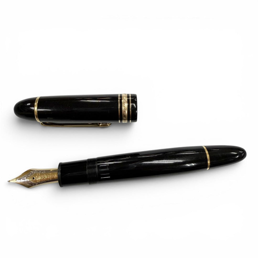 Very Good MONTBLANC fountain pen Meisterstück 149 white star black 18K mens