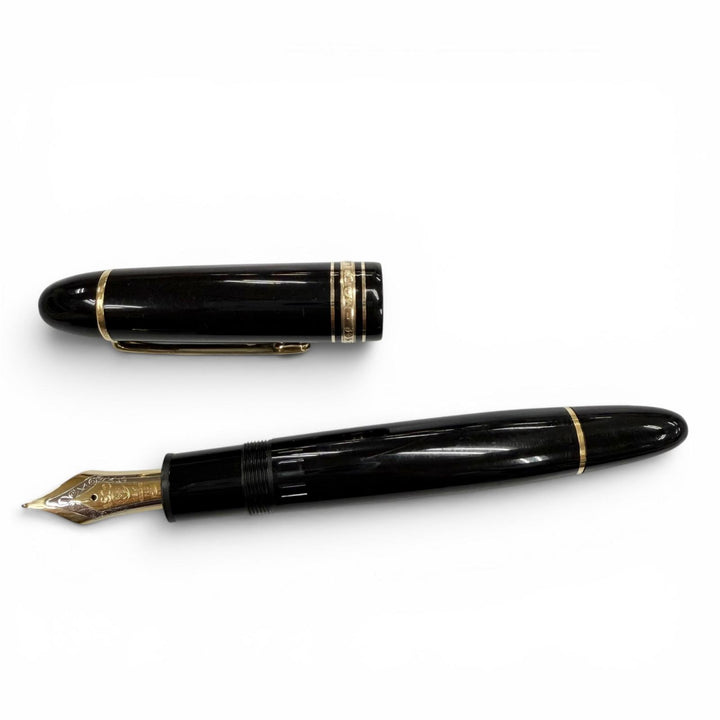 Very Good MONTBLANC fountain pen Meisterstück 149 white star black 18K mens