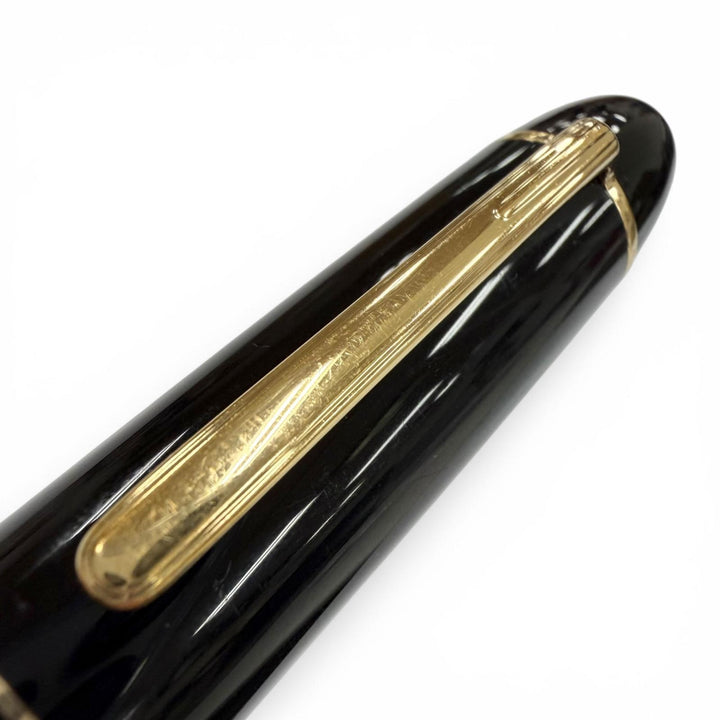 Very Good MONTBLANC fountain pen Meisterstück 149 white star black 18K mens