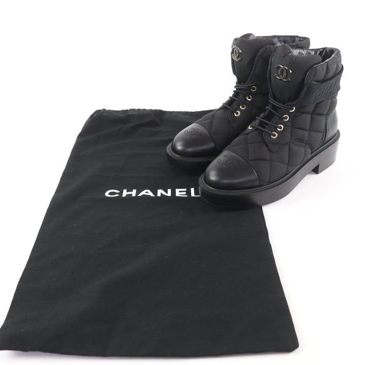 Pristine CHANEL short boots COCO Mark logo matelassé leather black 36 G45125
