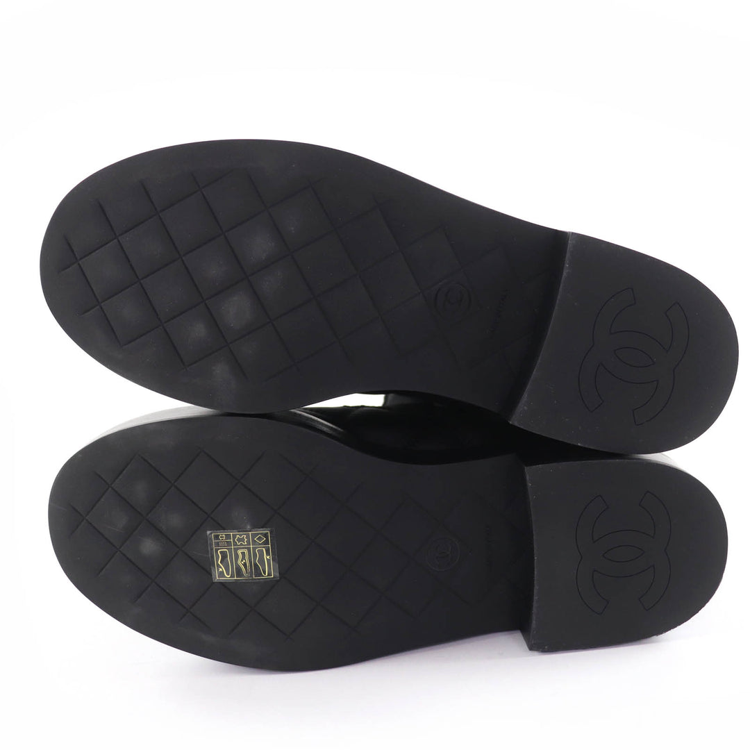 Pristine CHANEL short boots COCO Mark logo matelassé leather black 36 G45125