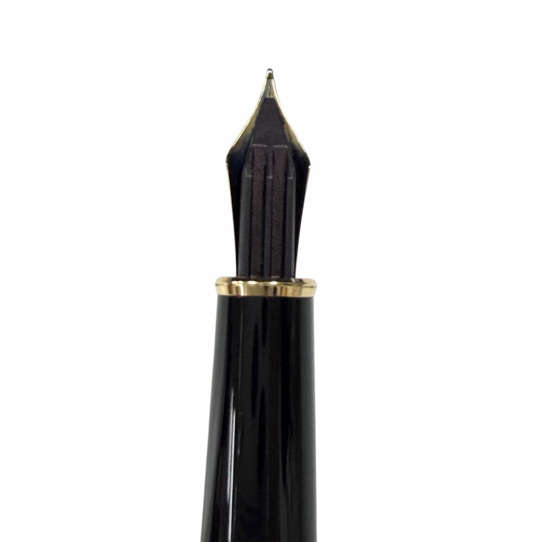 Very Good MONTBLANC fountain pen Meisterstück Classic Cap type black