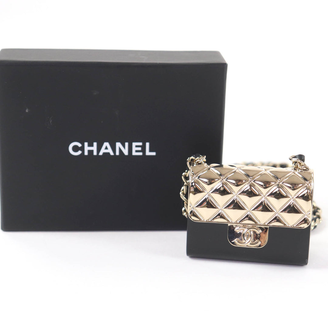 Great CHANEL Necklace Matelasse Bag Motif COCO Mark Pill Case Leather Chain B22P