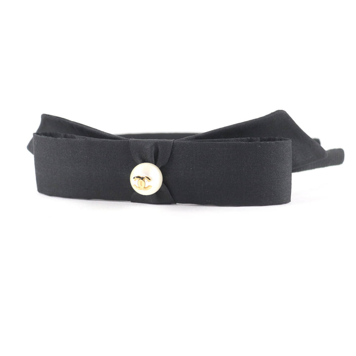 Excellent CHANEL hair accessory black Women 25P AAA845