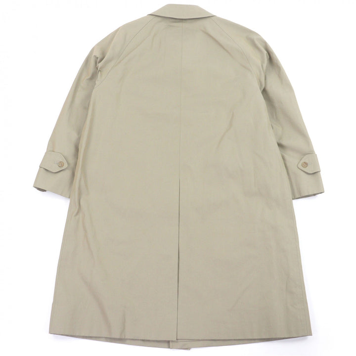 Great Burberrys coat Fly front with Nova check pattern on the back iridescent
