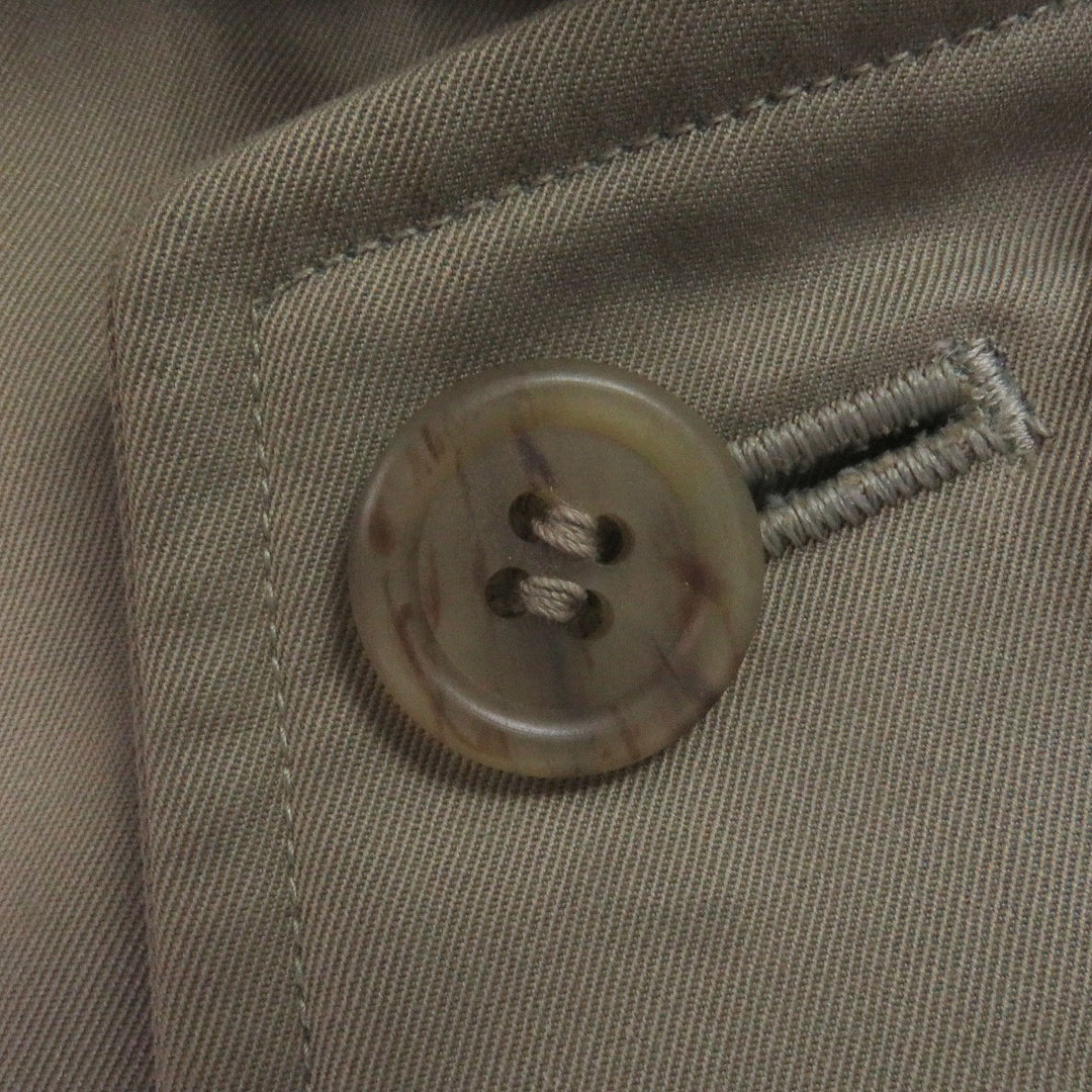 Great Burberrys coat Fly front with Nova check pattern on the back iridescent