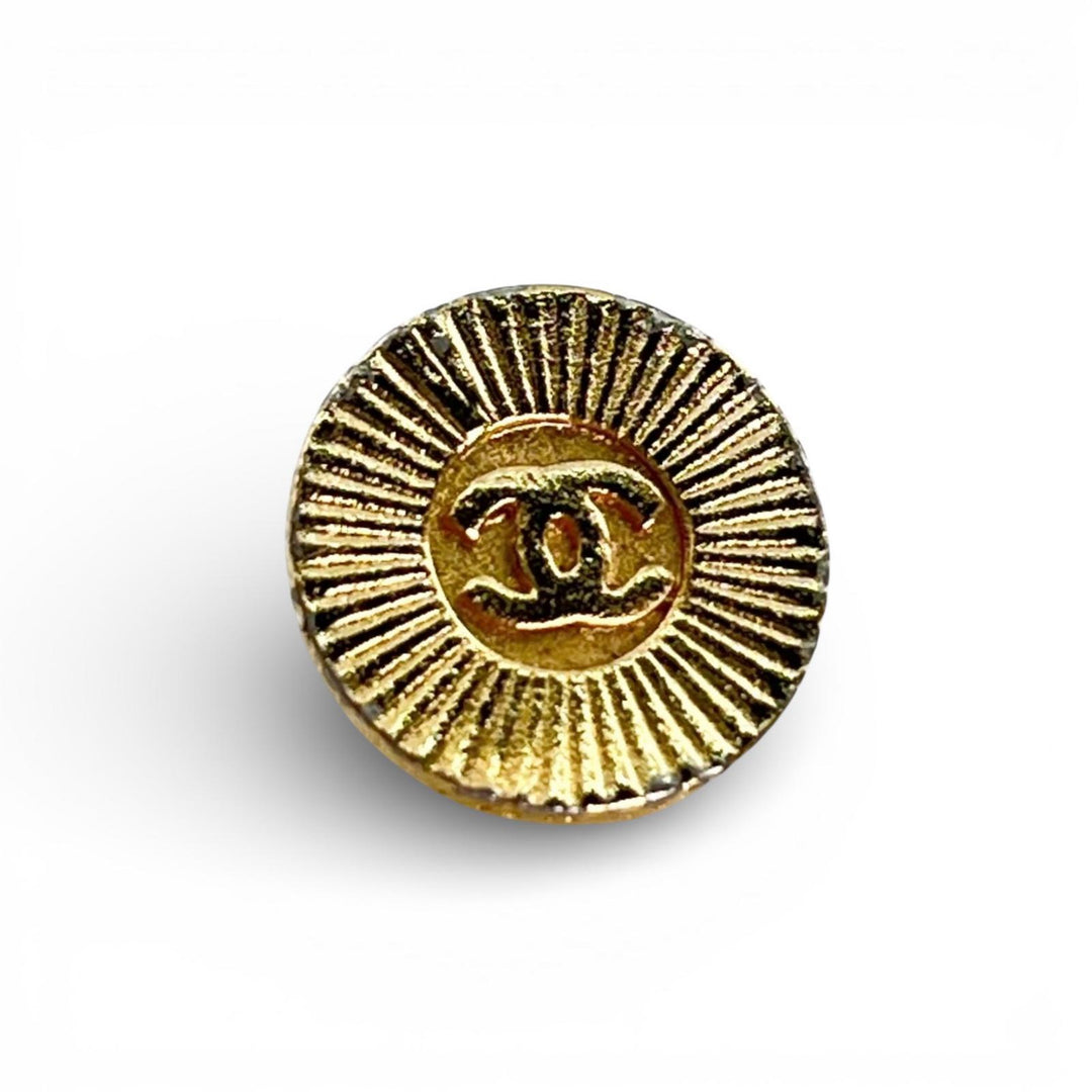 Great CHANEL button COCO Mark Gold Metal Buttons with Set of 8 gold Women