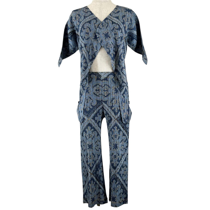 Excellent PLEATS PLEASE two-piece set denim transfer blue polyester 3 PP91-JO566