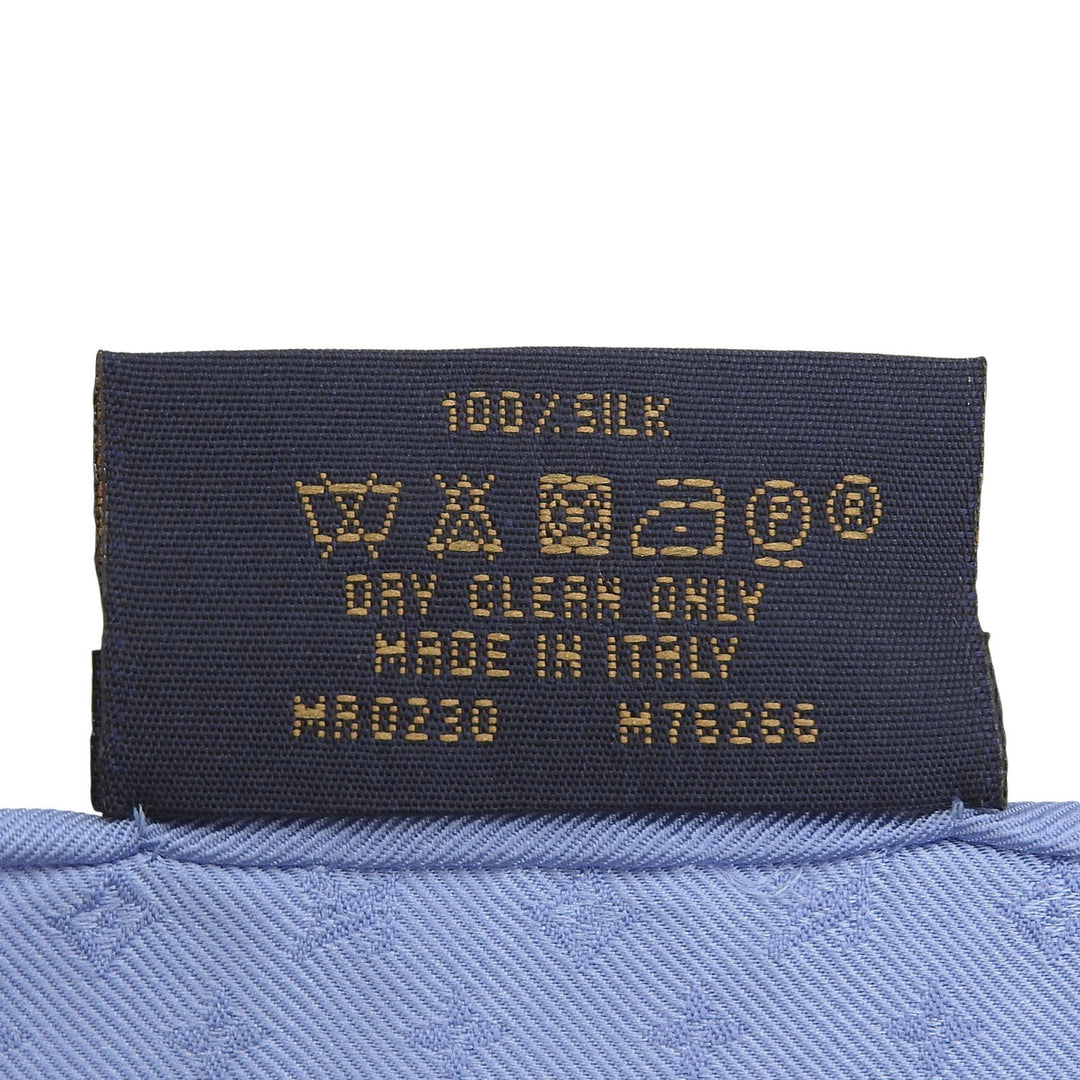 Excellent LOUIS VUITTON handkerchief blue silk mens M76266