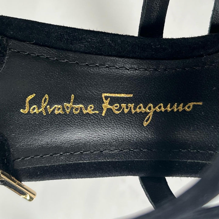 Pristine Salvatore Ferragamo Sandals VINCI X5 Gancini Suede Strap black Women 6