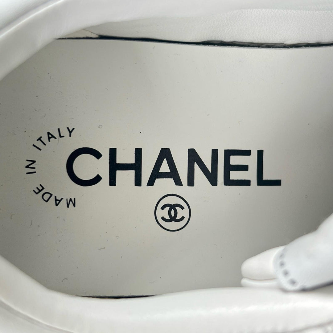 Excellent CHANEL sneakers COCO Mark white Women 35 G39978