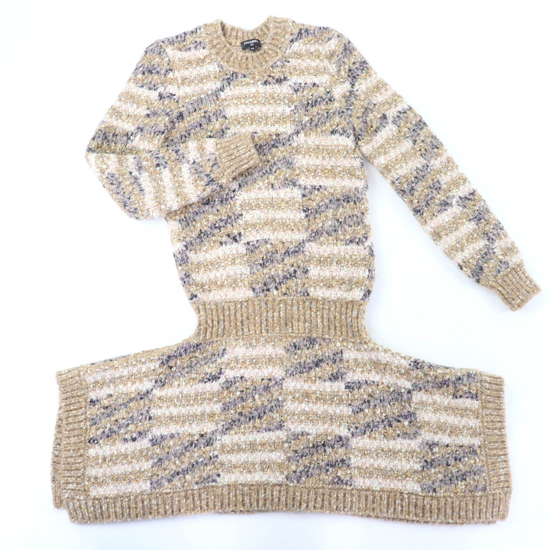 Great CHANEL one piece Wool and Alpaca Blend COCO Mark Tweed Knit 34 P60141