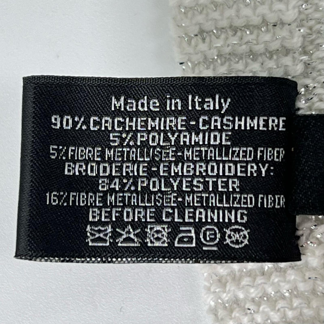 Excellent CHANEL Scarf Stall white cashmere Women