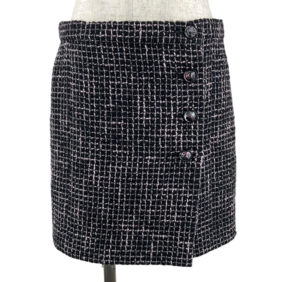 Excellent CHANEL Tweed skirt lion button black wool Women 38 P73336
