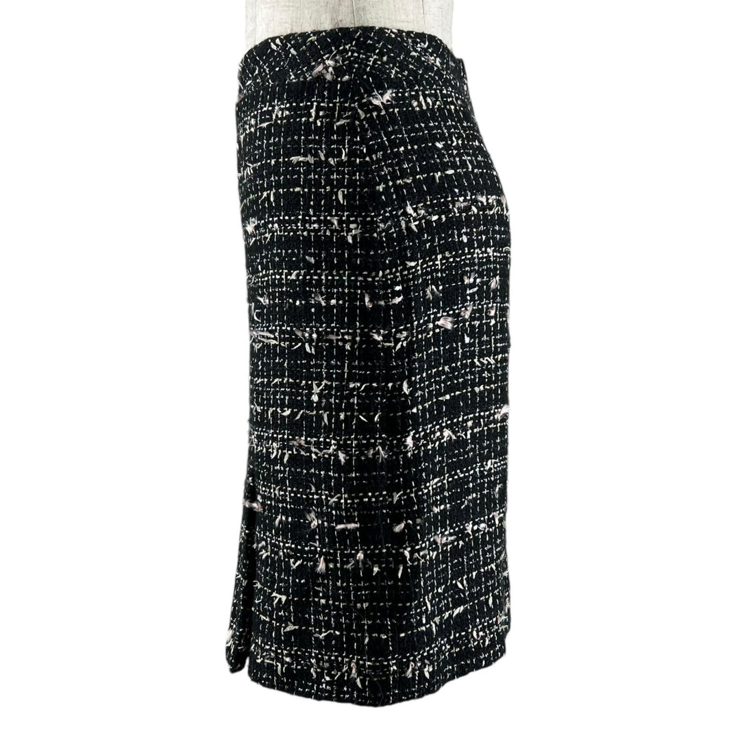 Excellent CHANEL Tweed skirt 05C black acrylic Women 34 P24940