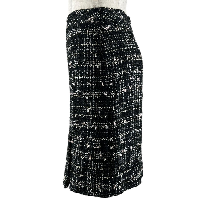 Excellent CHANEL Tweed skirt 05C black acrylic Women 34 P24940