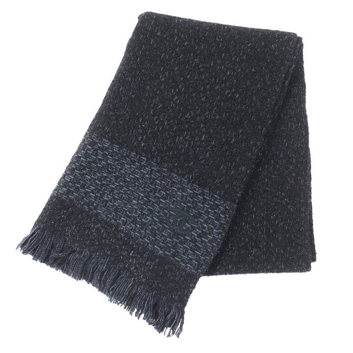 Excellent CHANEL shawl black cashmere Women