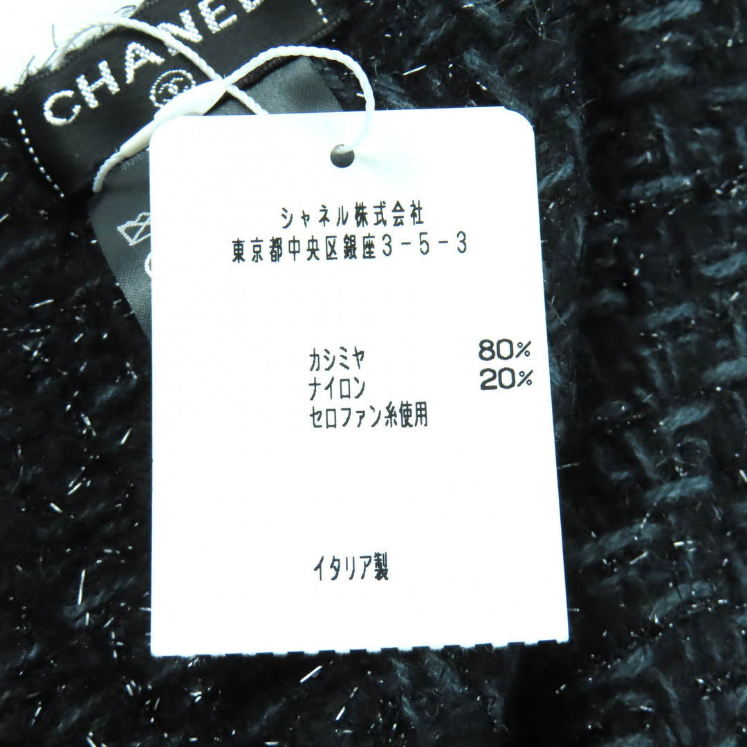 Excellent CHANEL shawl black cashmere Women