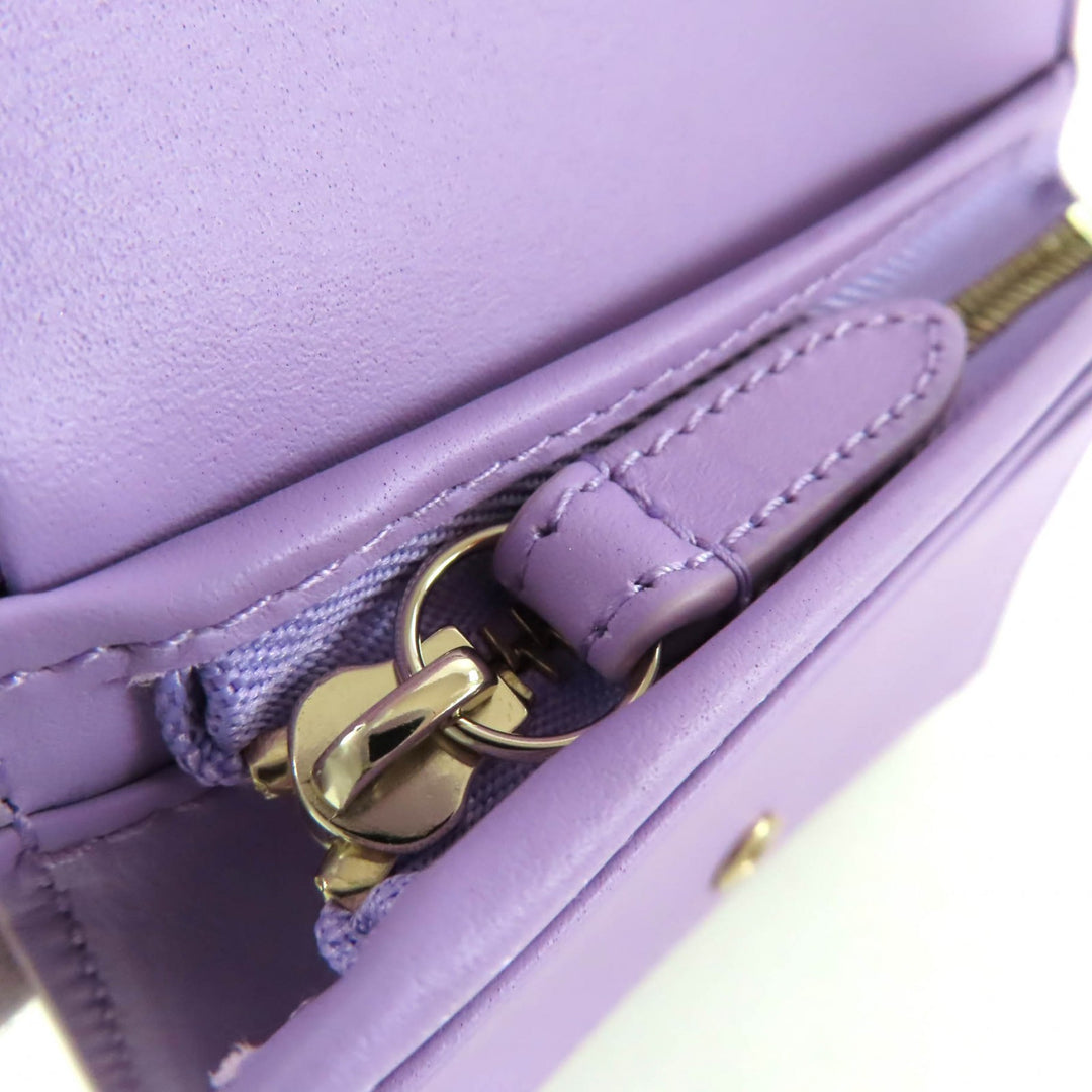 Pristine GUCCI Bifold Wallet Metallic purple Patent leather Women 847207
