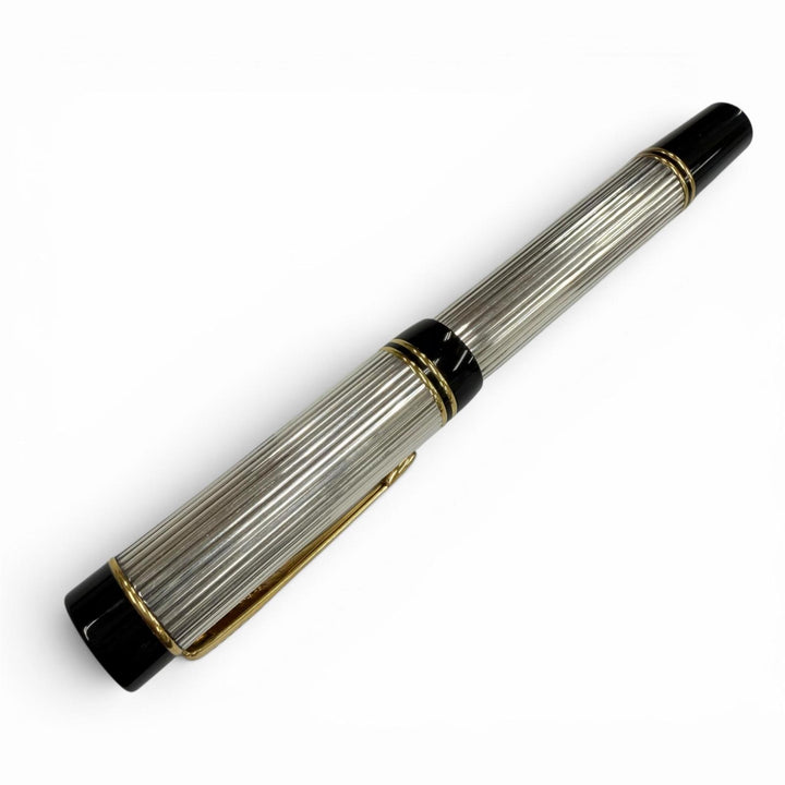 Great PARKER fountain pen Duofold Centennial Duofold Centennial Silver 18K mens