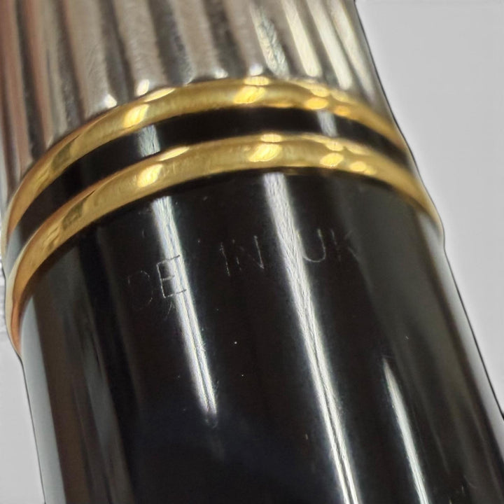 Great PARKER fountain pen Duofold Centennial Duofold Centennial Silver 18K mens